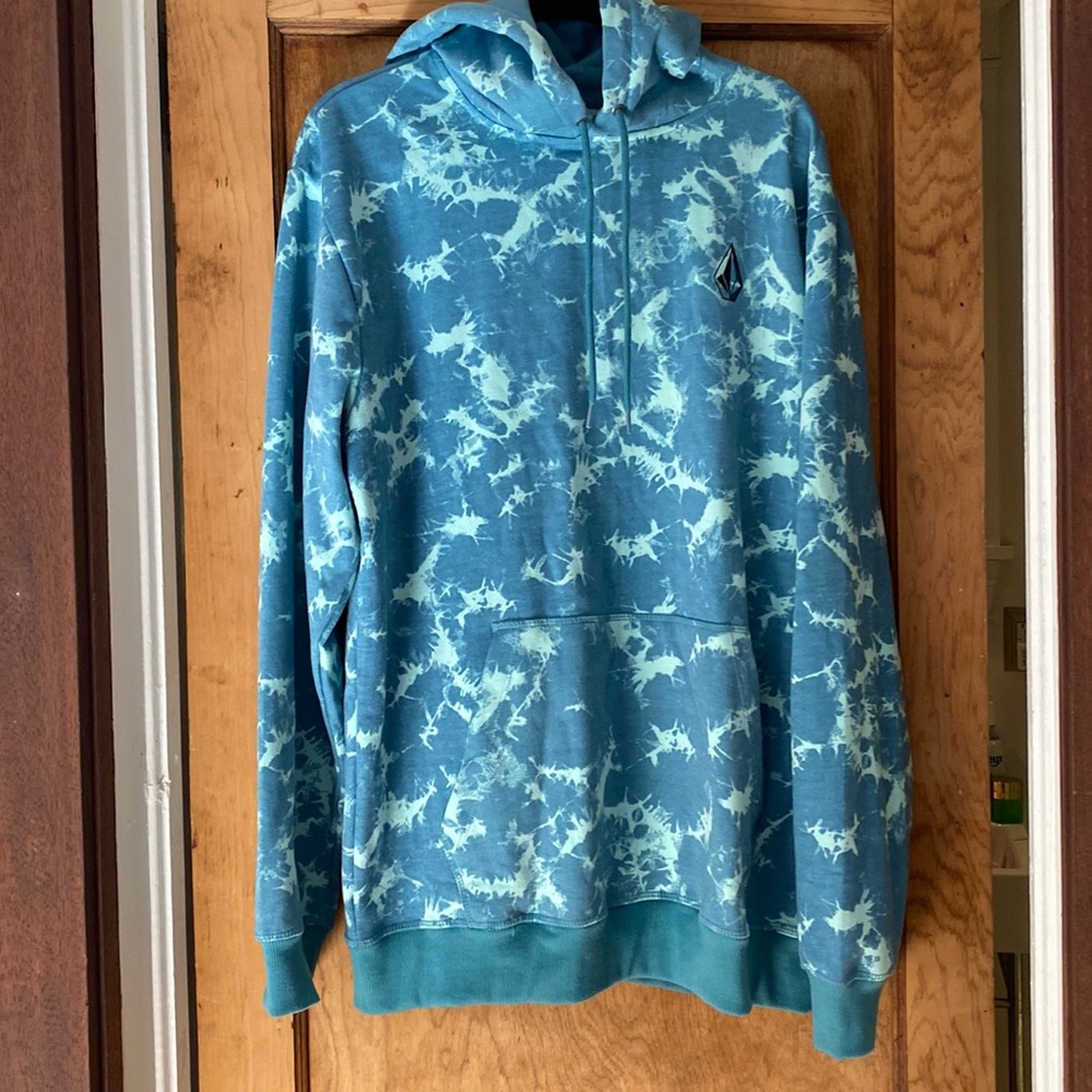 VOLCOM HOODIE NWOT